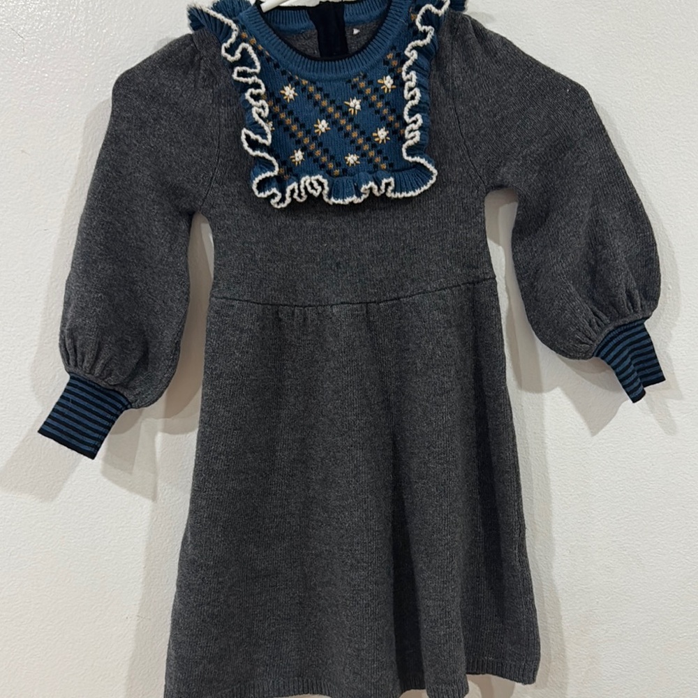 It has no label  grey and Blue Casual Dress with 3/4 Bishop Sleeves